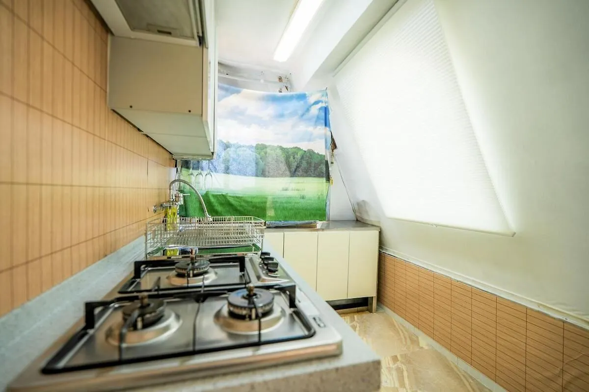 בוסאן Double-Decker Pension Ocean View Duplex With A View Of Cheongsapo Beach Train #High-Rise View#Ocean Front View קוריאה הדרומית
