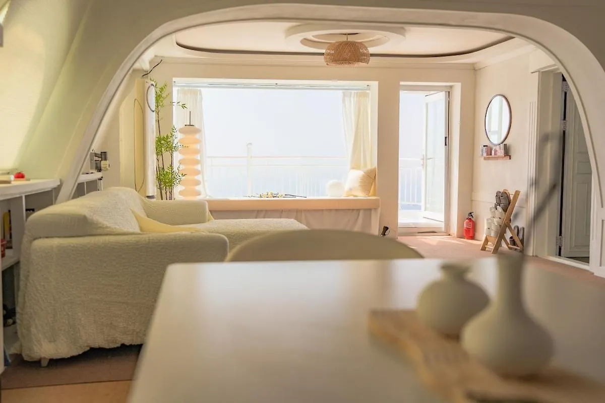 בית נופש בוסאן Double-Decker Pension Ocean View Duplex With A View Of Cheongsapo Beach Train #High-Rise View#Ocean Front View